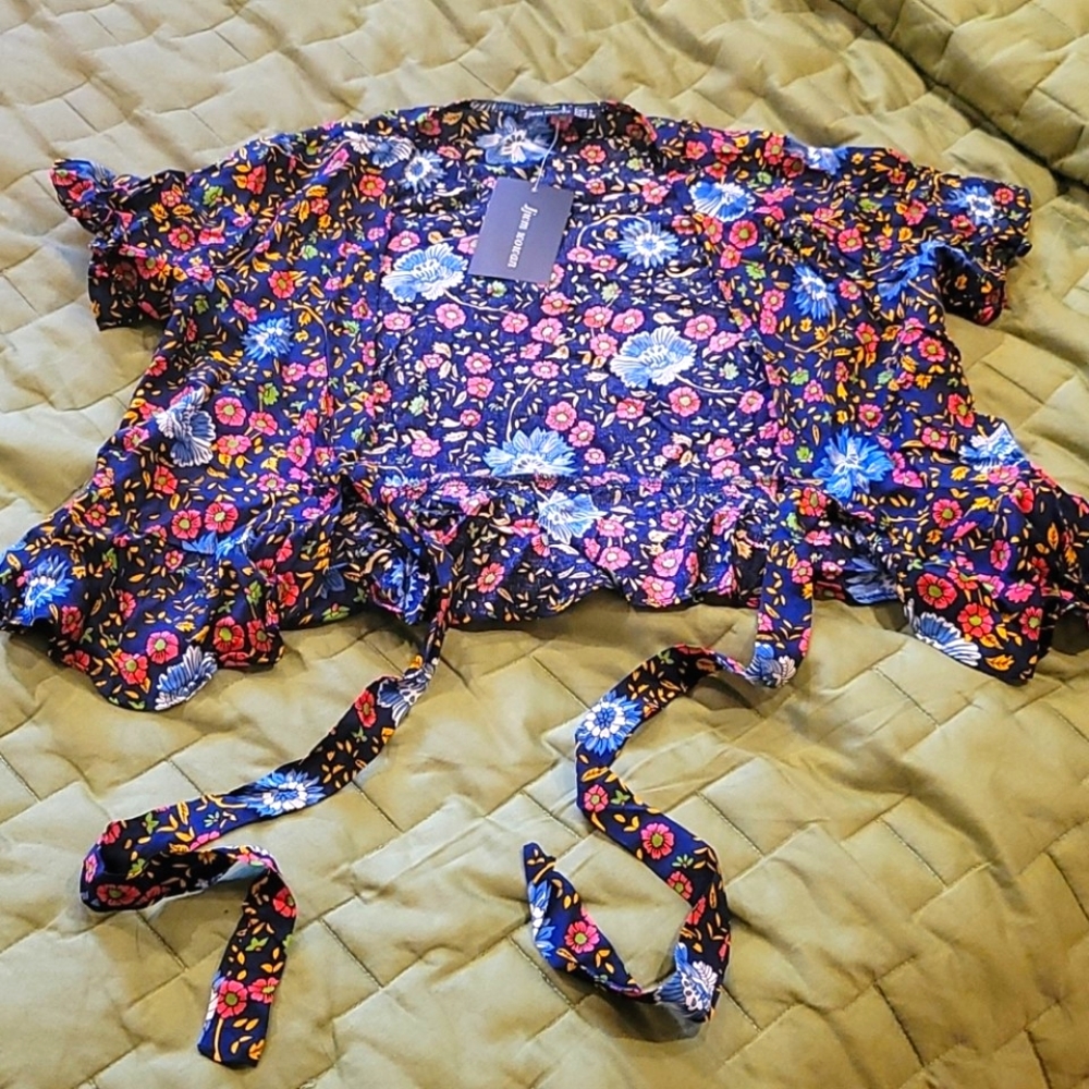 🌼50% if you BUNDLE 🌺 Cotton blouse🌺